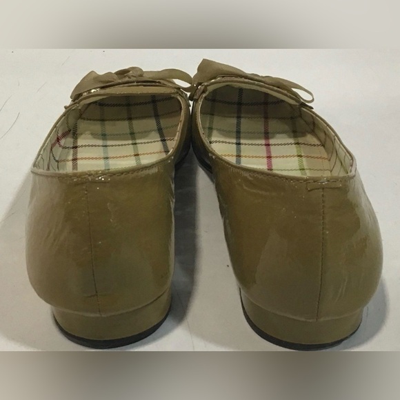 Coach, size 6.5, Patent Leather Bow Flats (minor wear) - Picture 3 of 6